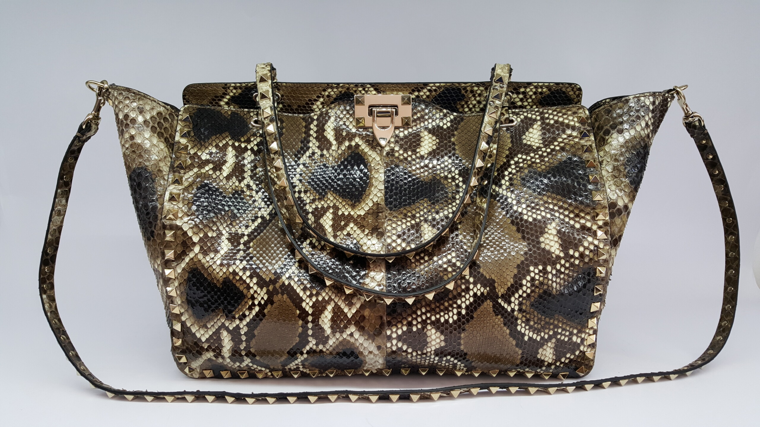 emne skammel gået vanvittigt Valentino Python ”Rockstud” Bag | Vintage Shop in Mykonos